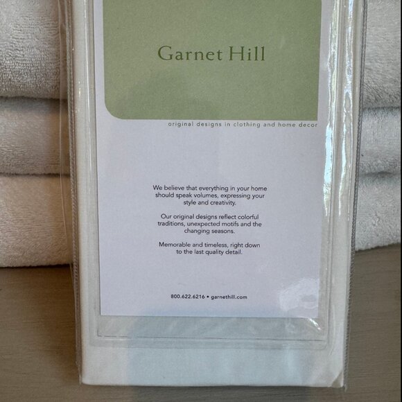 Garnet Hill NEW White Set Of Two Standard Pillow Cases - Picture 1 of 2
